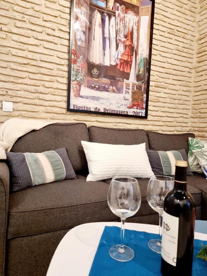Hostfy Mercado De Triana เซบีญา ภายนอก รูปภาพ